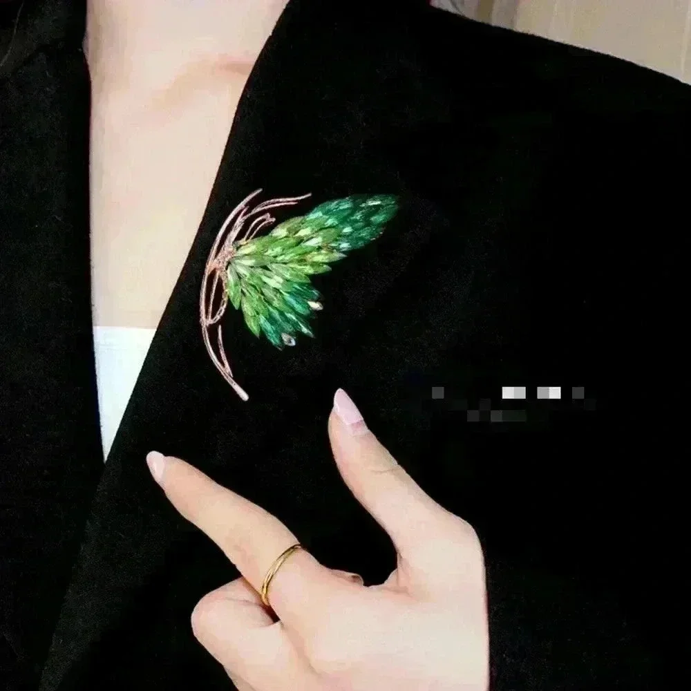 European French Style Ultra-Bright Gradient Crystal Butterfly Brooch